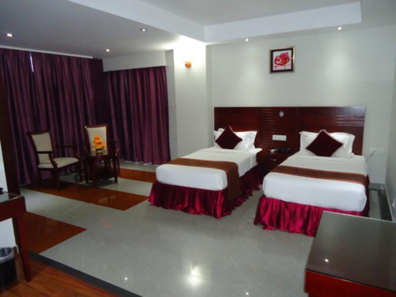 Perintalmanna Hotel Hiton מראה חיצוני תמונה