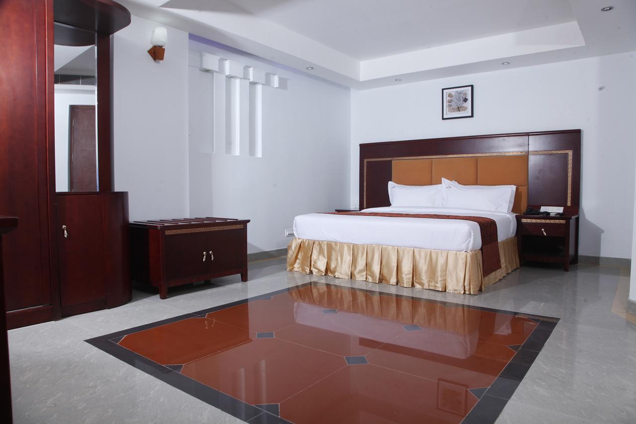 Perintalmanna Hotel Hiton חדר תמונה