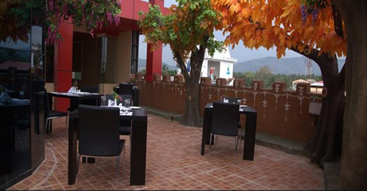 Perintalmanna Hotel Hiton מראה חיצוני תמונה